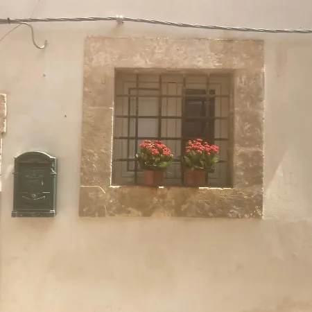 Apartment La Naca Piede A Terra