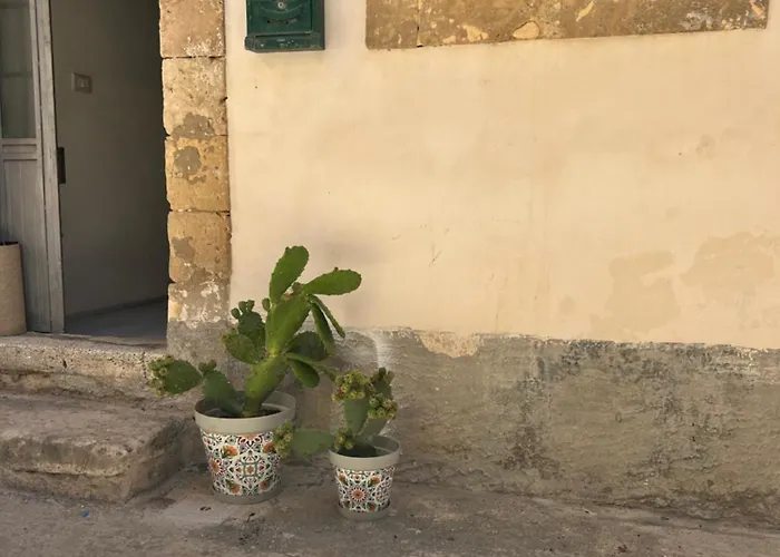 La Naca Piede A Terra * Noto